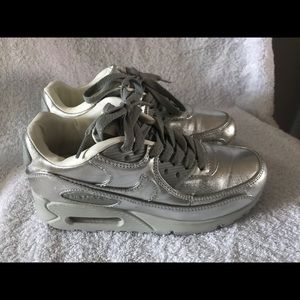 Nike Air Max 90 Platinum Metallic shoes